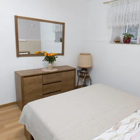 Apartment Leon 30m From *